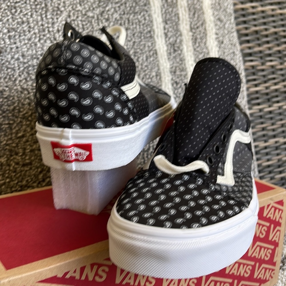Vans Men’s Old Skool Tie Print Patchwork Black/True White Sneakers - Picture 10 of 16